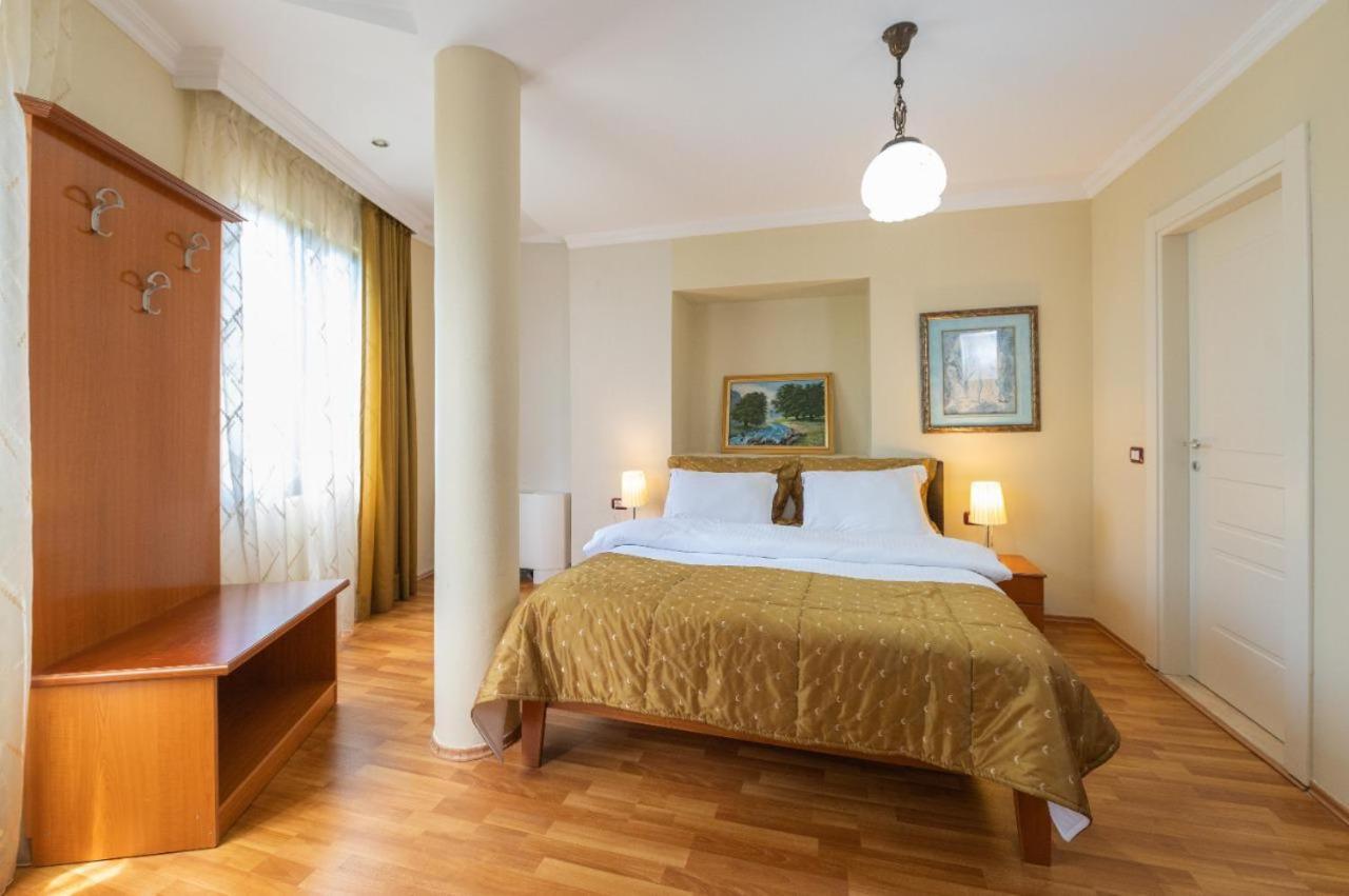 Vila Arber Golem  Dış mekan fotoğraf
